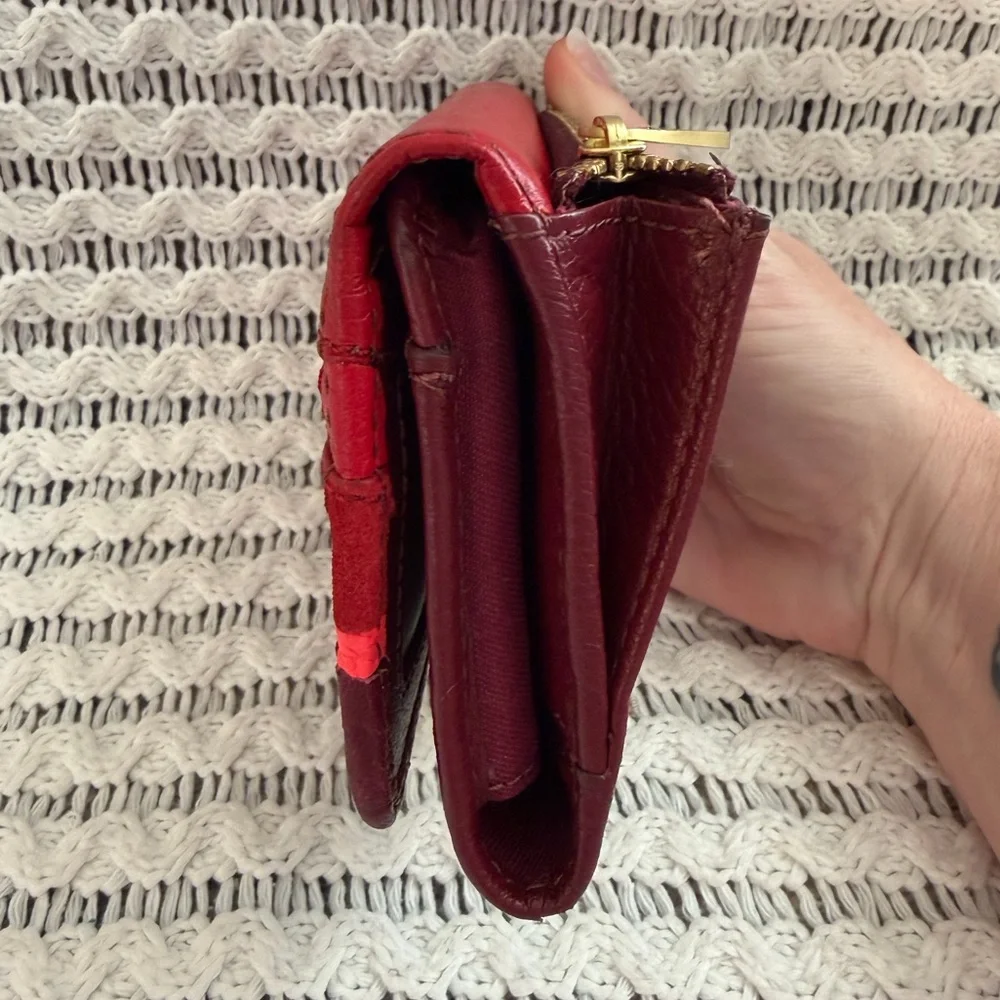 FOSSIL Red Preston Flip Snap Bi-Fold Long Three Tone Leather Zip Wallet - Picture 6 of 13